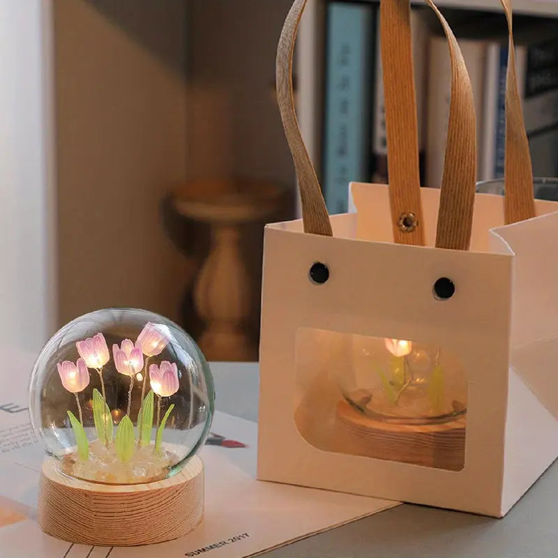 1pc Handmade Tulip Night Lights For Room And Bedroom Decoration Small Desk Ornaments And Atmosphere Lights - Perfect valentine's Day Or Birthday Gift (Battery Not Included)