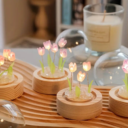 1pc Handmade Tulip Night Lights For Room And Bedroom Decoration Small Desk Ornaments And Atmosphere Lights - Perfect valentine's Day Or Birthday Gift (Battery Not Included)